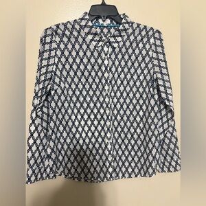 Crown & Ivy Geometric Navy and White Button Down Shirt